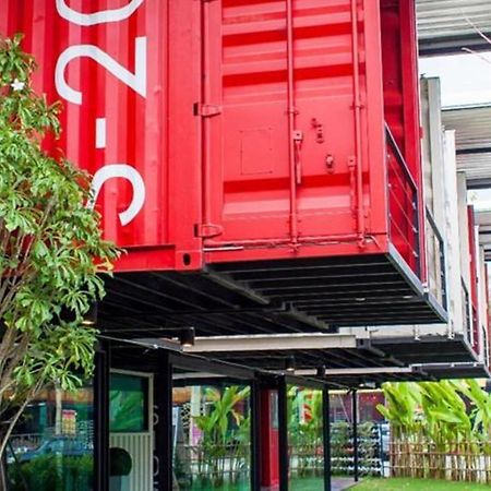 Sleepbox Chiangmai Hotel Chiang Mai Extérieur photo