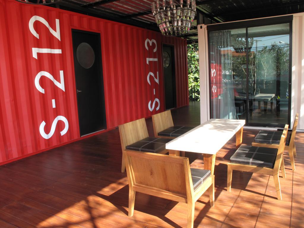 Sleepbox Chiangmai Hotel Chiang Mai Extérieur photo