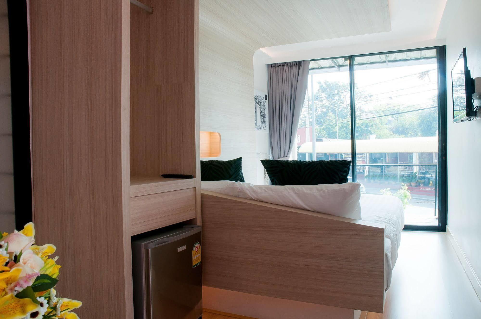Sleepbox Chiangmai Hotel Chiang Mai Extérieur photo